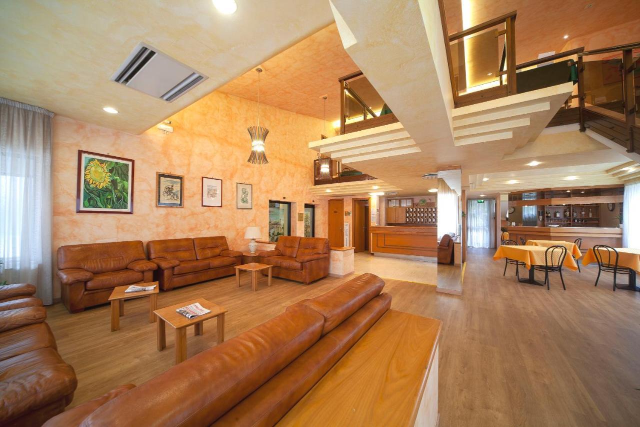 Pennile Hotel