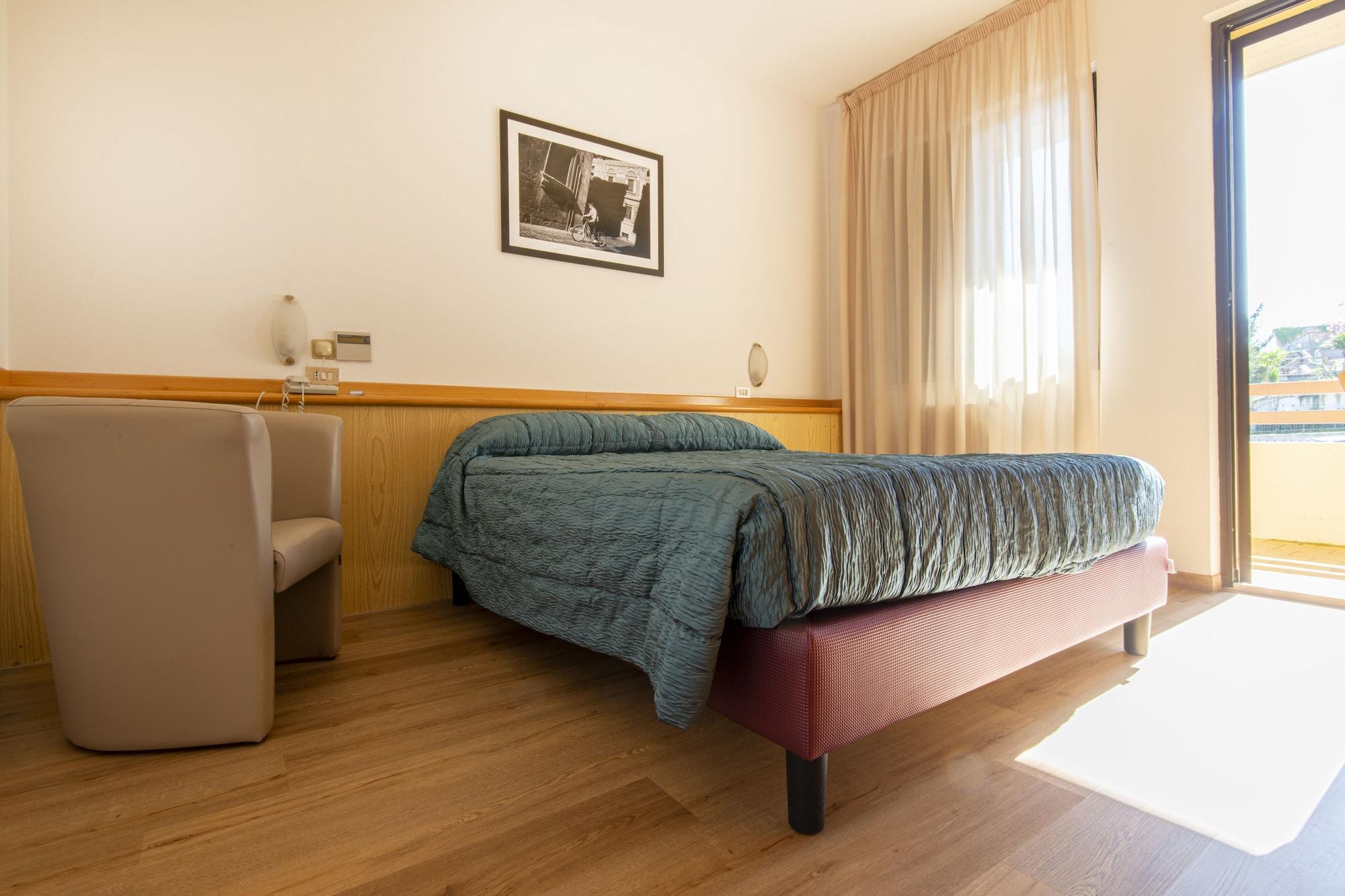 Pennile Hotel 3*