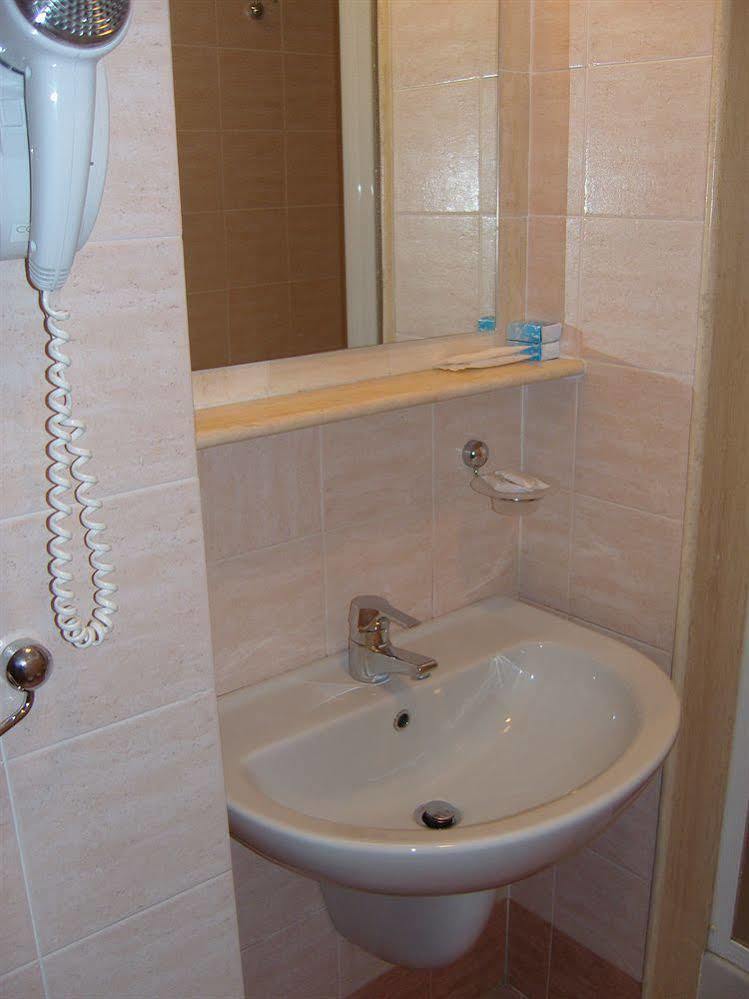 Hotel Pennile 3*